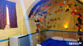 نمای اتاق درب شازده اقامتگاه بوم گردی عمارت هفت رنگ - شیراز
